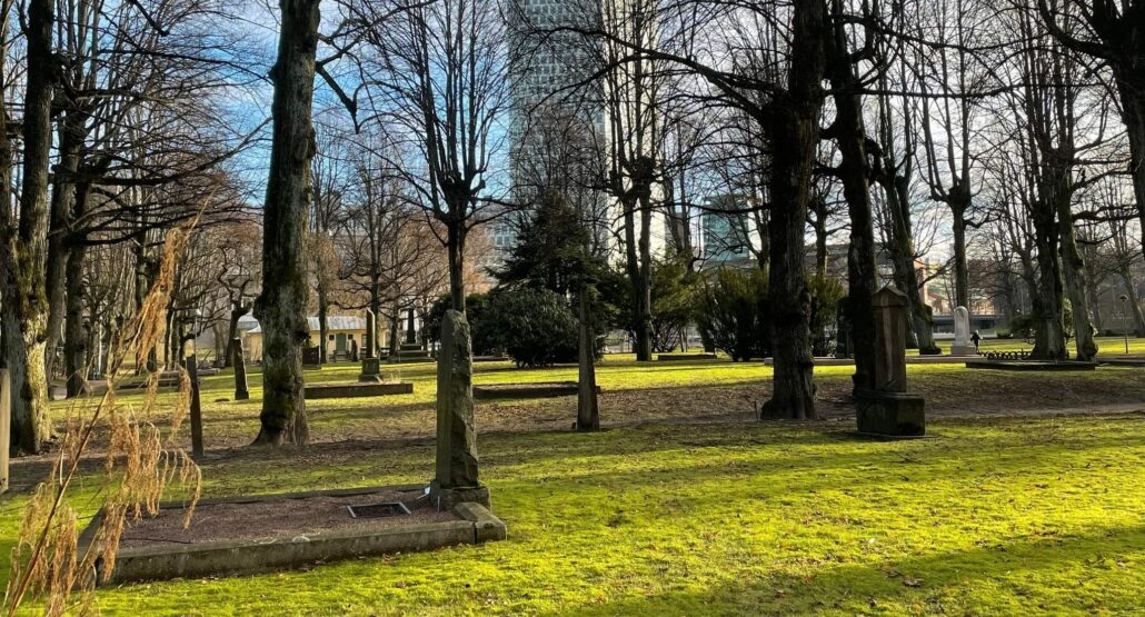 Kyrkogården som samhällets gröna lunga